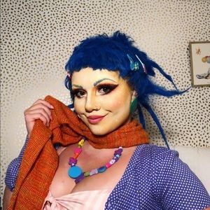 Meet your Posher, Cher